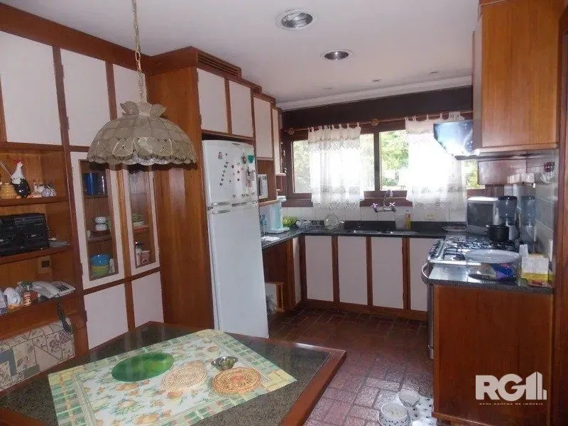 Imagem CASA EM CONDOMÍNIO DE ALTO PADRÃO