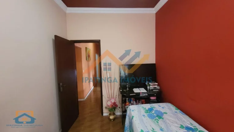 Imagem Casa com Lote grande no Bairro Veneza - Ipatinga