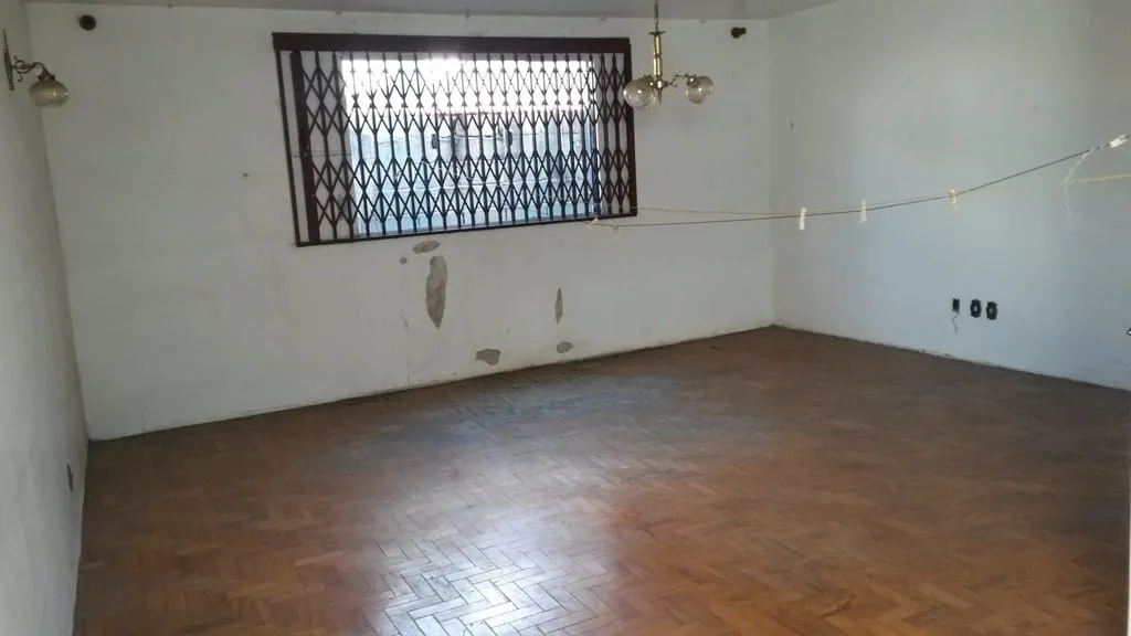 Imagem Comercial à venda 4 Quartos, 1 Suite, 7 Vagas, 211.5M², Centro, Pindamonhangaba - SP