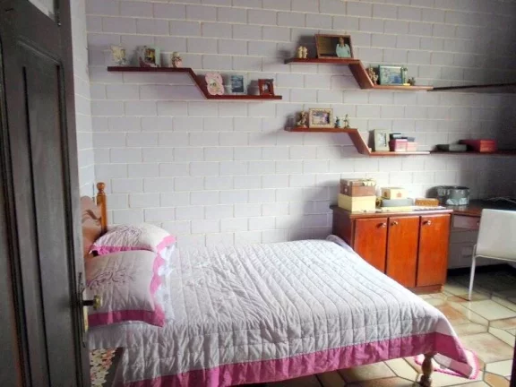 Imagem LINDA CASA DE 4 DORMITORIOS E PISCINA - PERMUTA ABCD SP