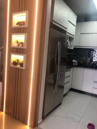 Imagem Cobertura com 3 Quartos à Venda, 144 m² em Vila Scarpelli - Santo André