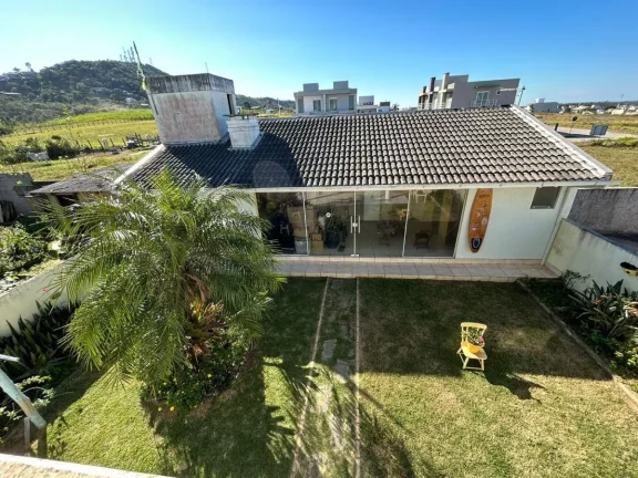 Imagem Impecável Residência de Luxo no Bairro Ferraz em Garopaba-SC
