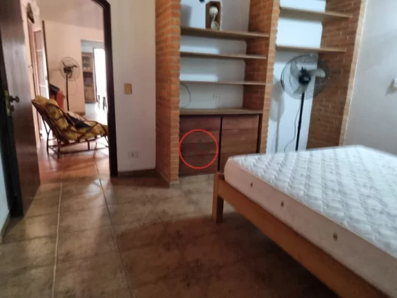 Imagem CASA A VENDA NO CENTRINHO DE BOISSUCANGA, COM 2 SUÍTES A 100 METROS DA PRAIA, ACEITA PERMUTA EM SÃO JOSÉ DOS CAMPOS