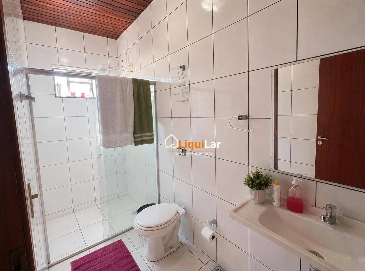 Imagem Casa com Edícula no Tiradentes - Excelente Oportunidade