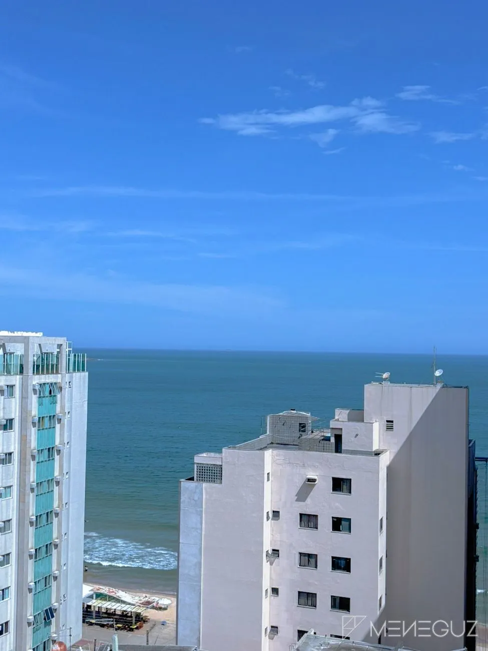 Imagem Vista para o Mar! Apartamento de 3 Quartos na Avenida Oceânica