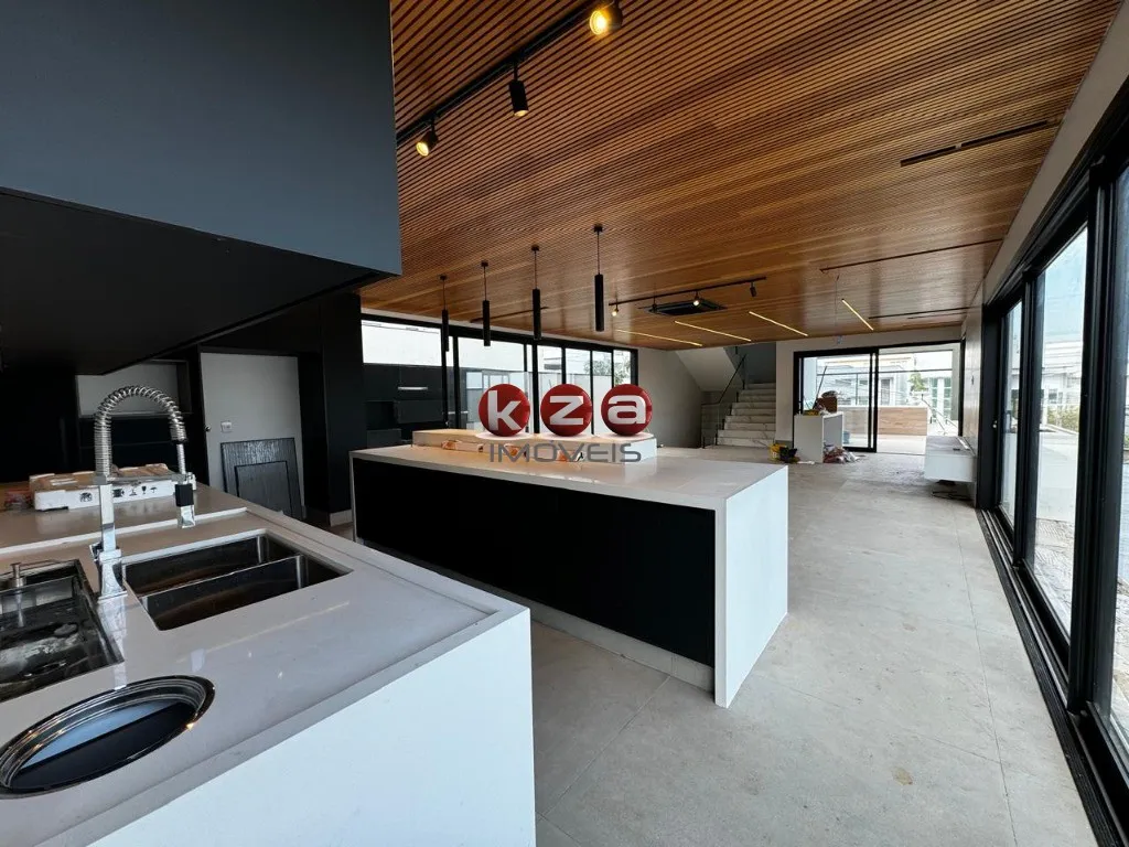 Imagem Casa de luxo nova a venda no Swiss Park, Campinas-SP, com 4 suítes e 310m² de área privativa!