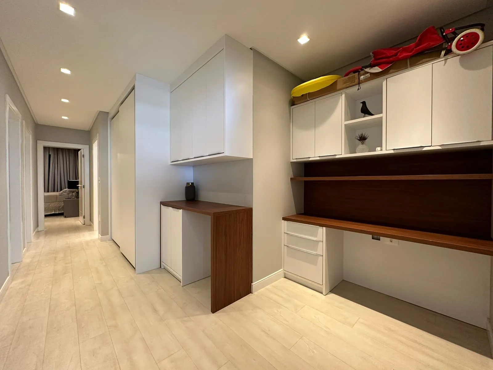 Imagem Apartamento com vista para o mar à venda com 187m2 por R$ 4.900.000,00