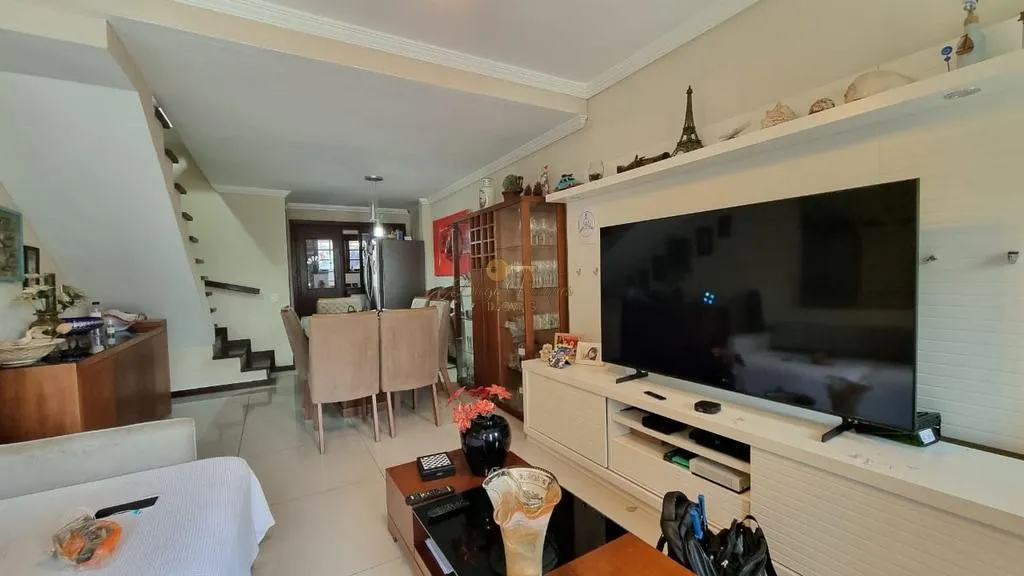 Imagem Casa em Condomínio para Venda em Teresópolis / RJ no bairro Quebra Frascos