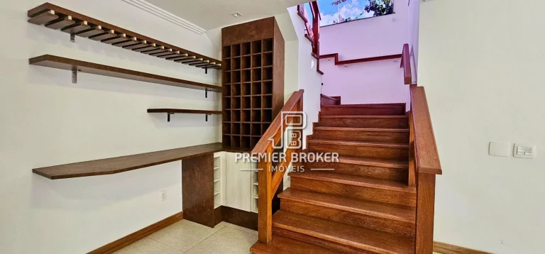 Imagem Casa à venda, 248 m² por R$ 997.000,00 - Vargem Grande - Teresópolis/RJ