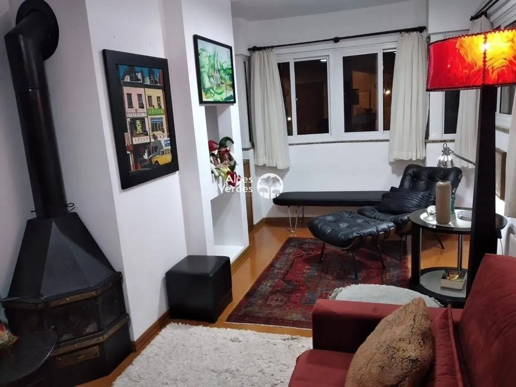 Imagem Vende-se Apartamento em condomínio de Gramado RS, com 2 quartos