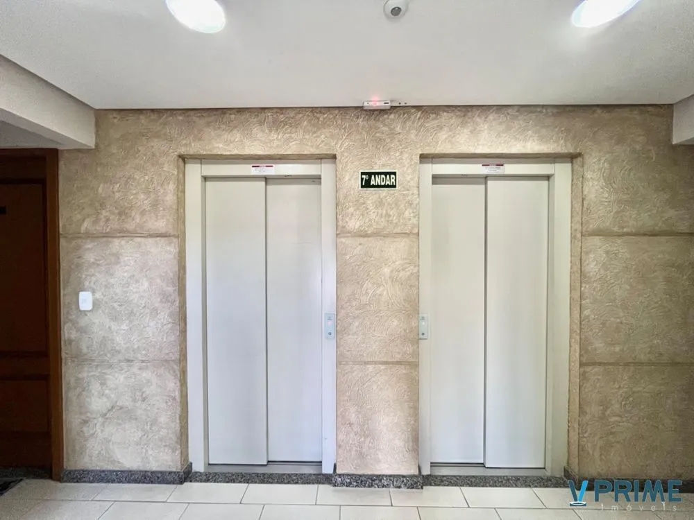 Imagem Vende-se apartamento com 2 quartos (1 suíte), 75 m² e 2 vagas - Petrópolis