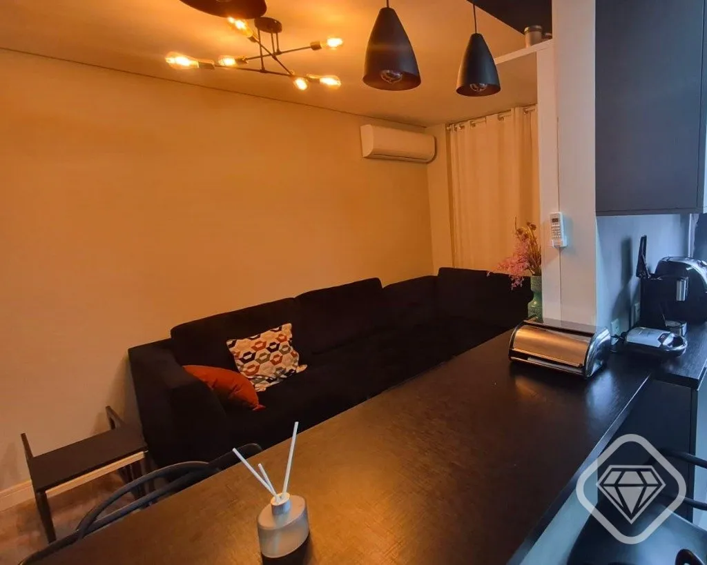 Imagem Apartamento finamente mobiliado no bairro Camaquã!
Já viu uma reforma de Alto Padrão?

Apartament...