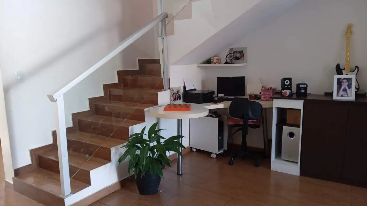 Imagem Casa duplex à venda, 3 quartos, 1 suíte, 3 vagas, São João Batista - Belo Horizonte/MG