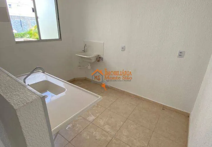 Imagem Apartamento com 2 dormitórios à venda, 40 m² por R$ 213.000,00 - Água Chata - Guarulhos/SP