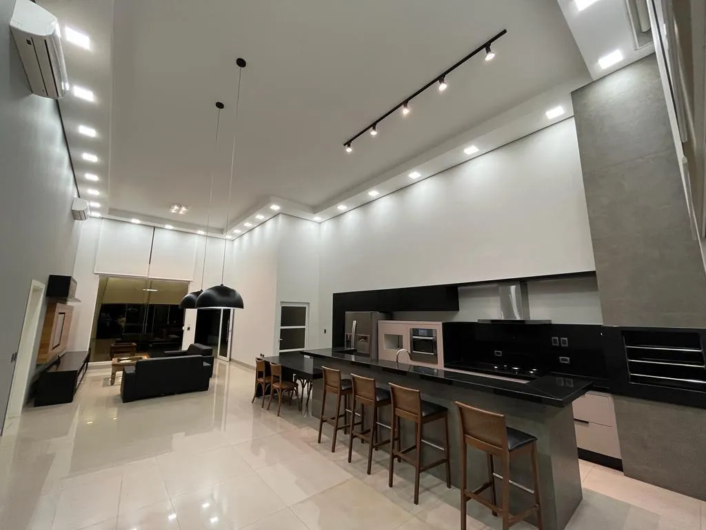 Imagem Casa 218m Umuarama-PR 2