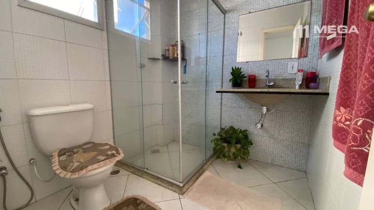 Imagem Prédio com 07 apartamentos alugados, todo à venda.
