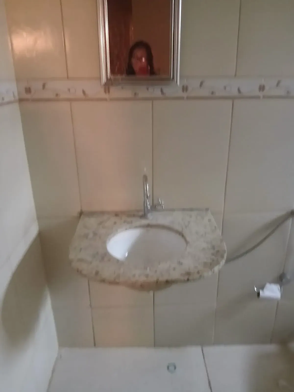 Imagem Casa com 3 Quartos à Venda, 200 m² em Jardim São José - Goiânia
