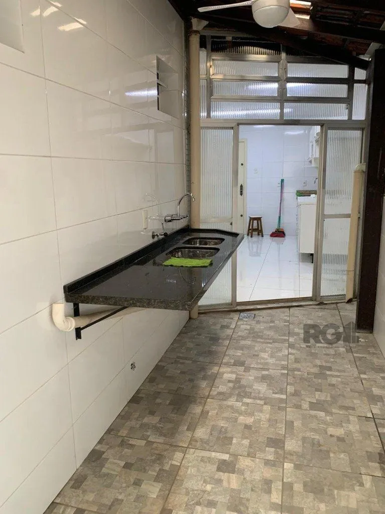 Imagem Vende-se belíssimo apartamento 3 suítes, de frente, próximo ao Parcão, reformado e com pátio - 194m² - Auxiliadora