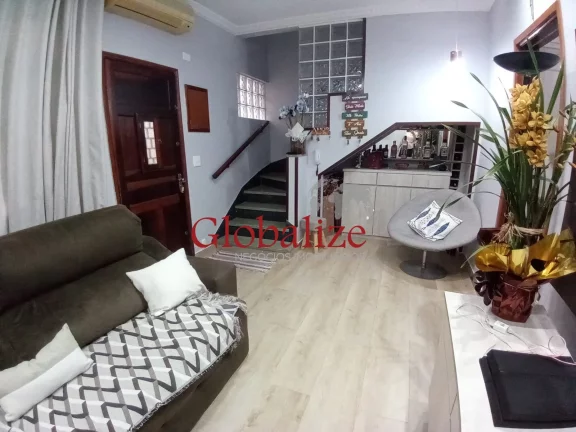 Imagem Casa em Vila à venda com 2 quartos, 2 banheiros, churrasqueira na Vila Mathias em Santos por R$426.000,00