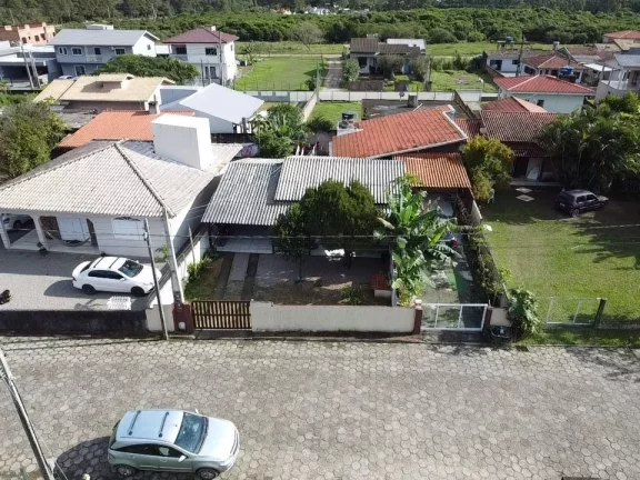 Imagem Venda de Duas Casas no Campo Duna: 5 Quartos, 1 Suíte, 2 Salas e 176m² em Garopaba-SC! Próximo ao Supermercado Silveira e IFISC.