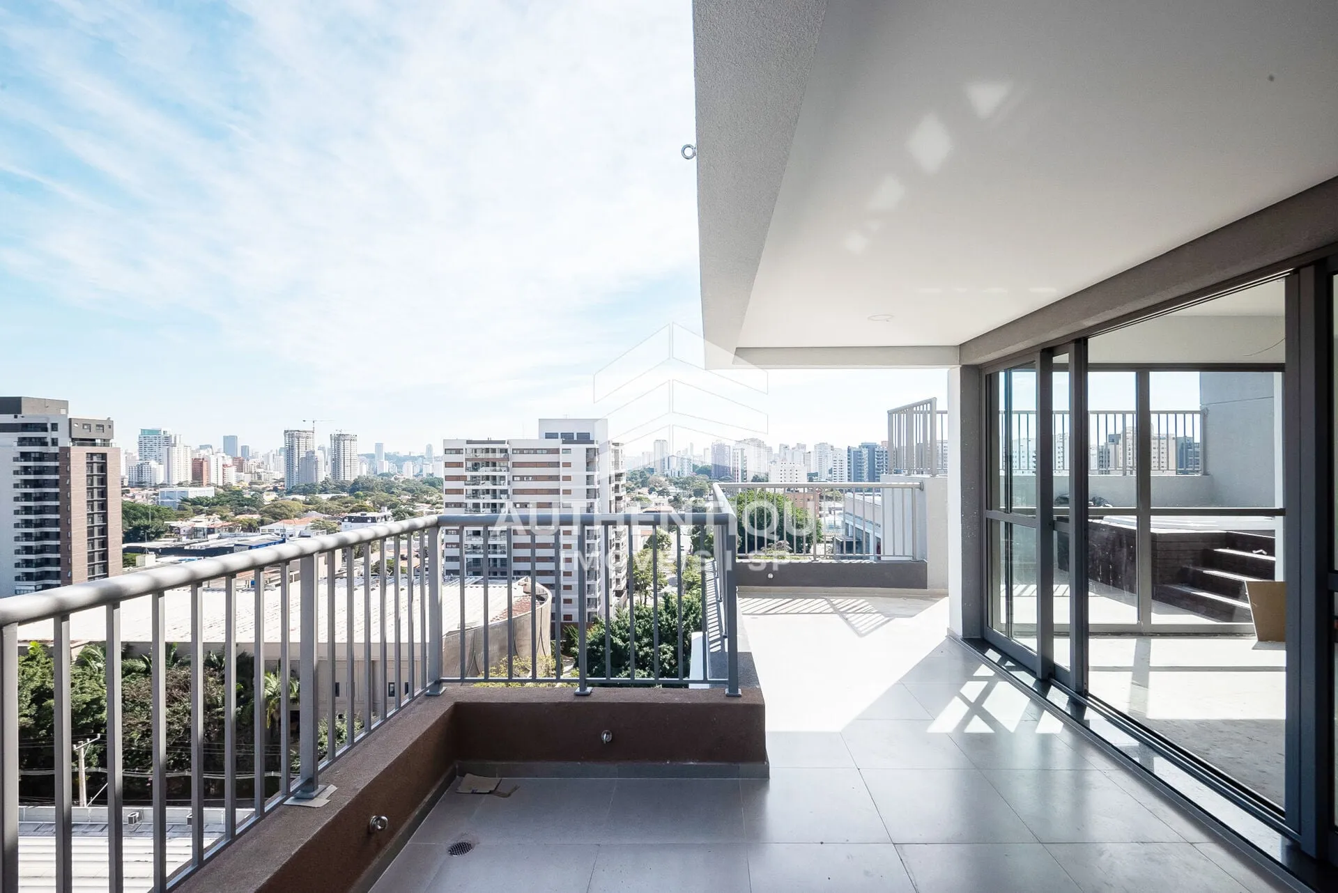 Imagem Exp Moema - Apartamento à venda em São Paulo/SP