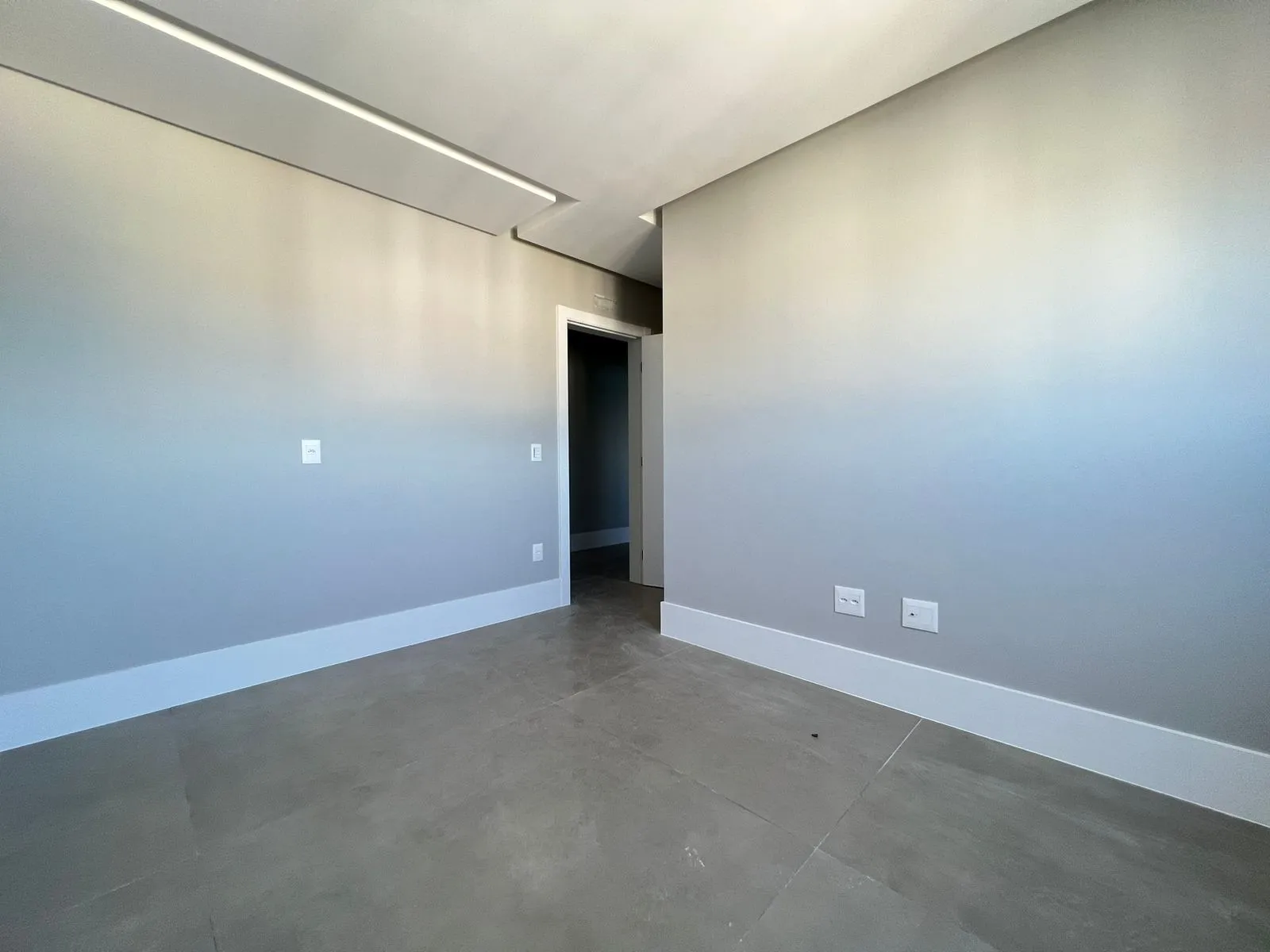 Imagem Apartamento com vista para o mar à venda com 200m2 por R$ 6.690.000,00