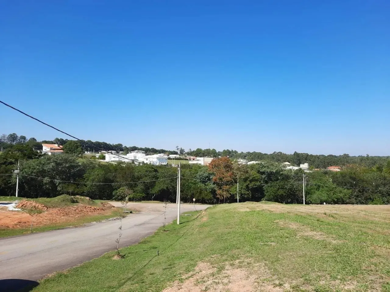 Imagem Terreno Amplo à Venda no Condomínio Dacha ? Exclusividade e Localização Privilegiada