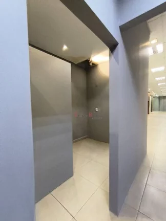 Imagem Salão para alugar, 750 m² - Centro - Itatiba/SP