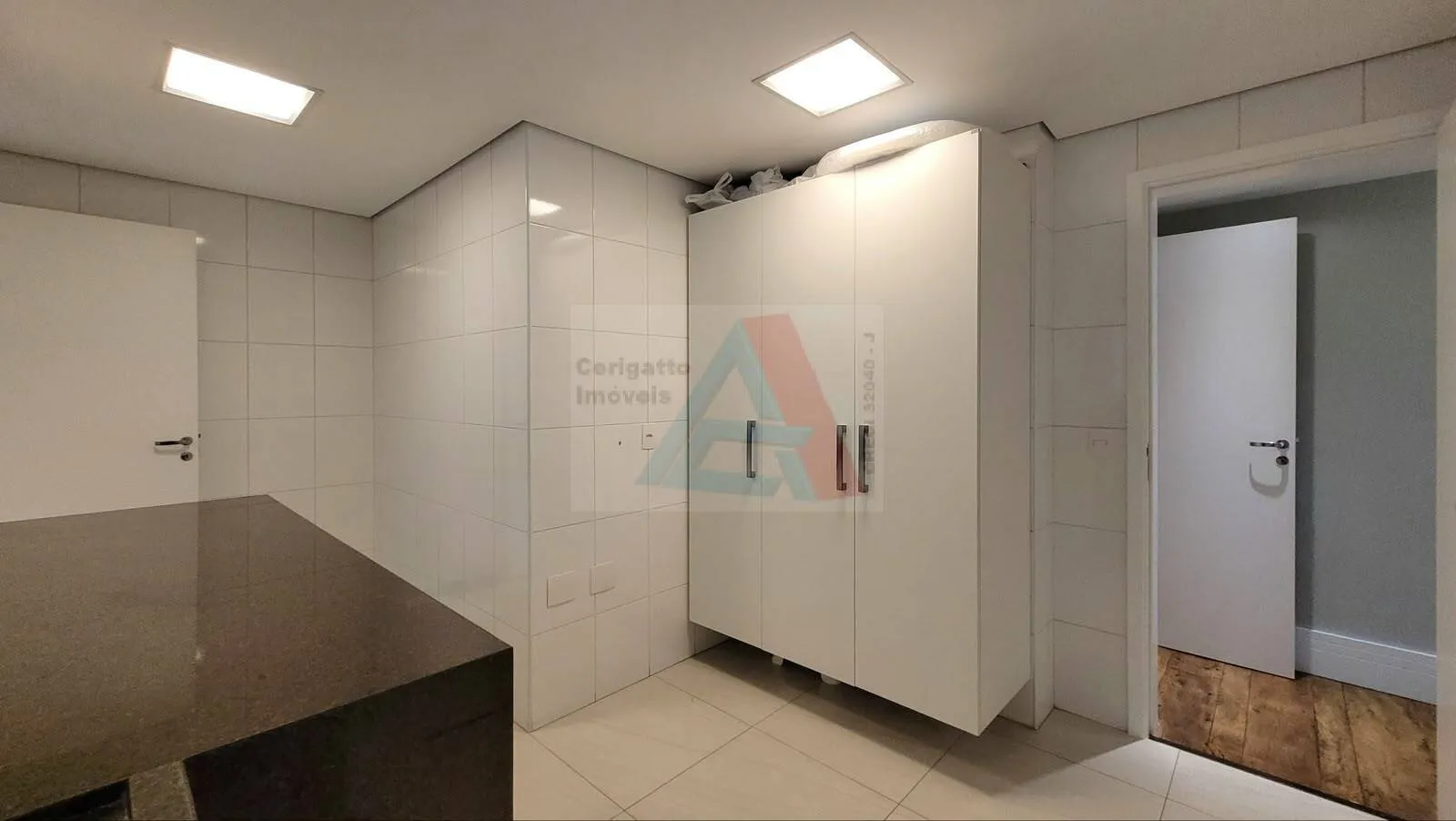 Imagem APARTAMENTO ALTO PADRÃO! SÃO 4 SUITES, 4 VAGAS DE GARAGEM, LAZER COMPLETO,