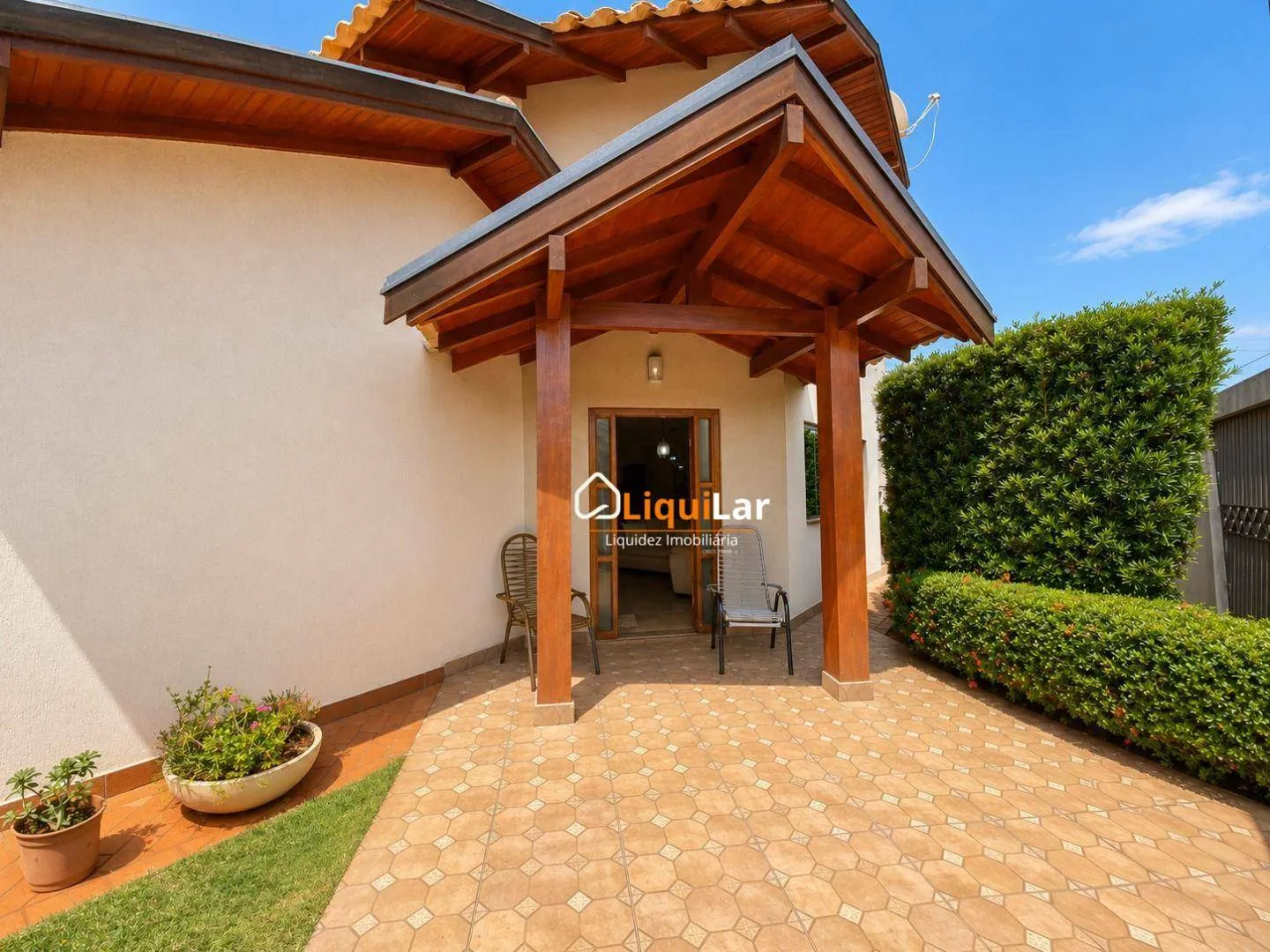 Imagem Casa de Esquina à Venda no Vilas Boas com 3 Suítes, Closet e Varanda Gourmet