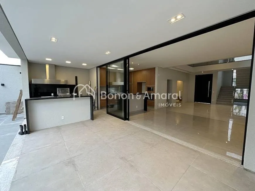 Imagem Casa em Condomínio a venda Swis Park
