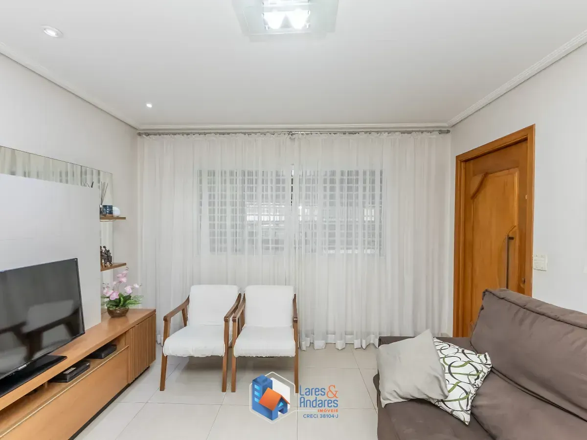 Foto do imóvel Sobrado para venda em Vila Inácio com 3 quartos, sendo 1 suíte, 135m² em Rua Benedito Aparecido da Silva