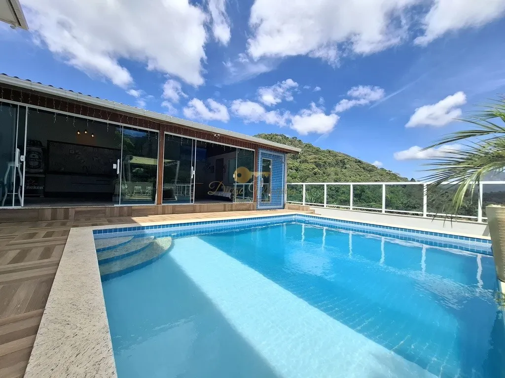 Imagem Casa para Venda em Teresópolis / RJ no bairro Albuquerque