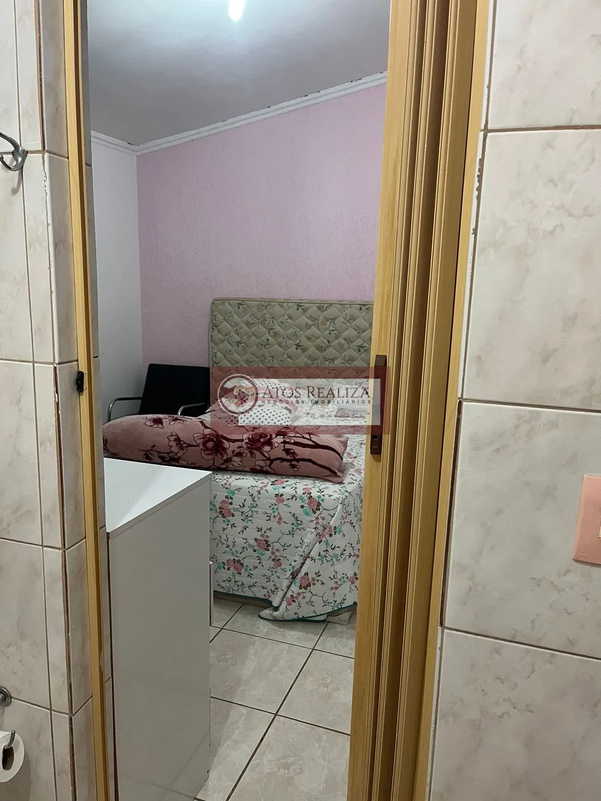 Imagem Casa de 180m² em Jardim das Palmeiras - São Paulo, com 2 dormitórios e 1 suíte por R$ 575.000 para venda e locação