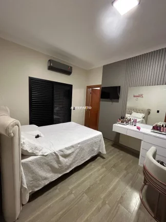 Imagem Vende-se Sobrado Alto Padrão no Zanetti