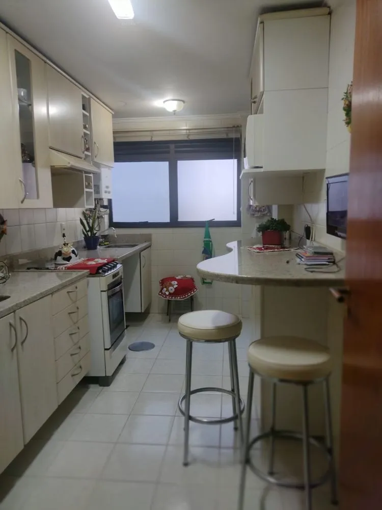 Imagem Cobertura 162m² semimobiliada no Menino Deus