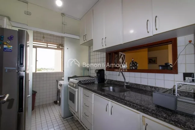 Imagem Localizado no charmoso bairro de Mansões Santo Antônio, este espaçoso apartamento de 80 metros qu...