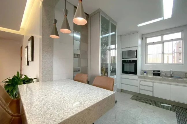 Imagem APARTAMENTO COM 03 QUARTOS, SUITE, 02 VAGAS DE GARAGEM E LAZER!!!!!