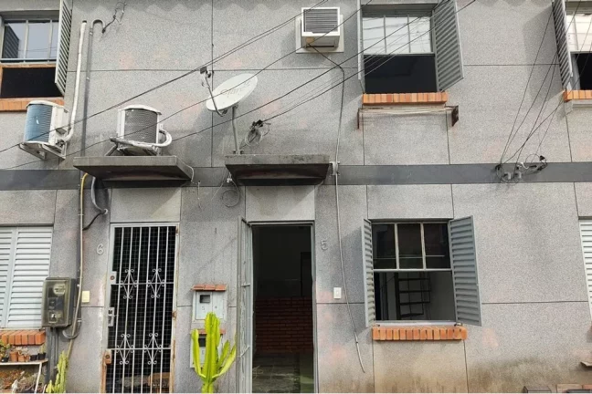 Imagem Casa em Condomínio para venda no bairro Partenon em Porto Alegre