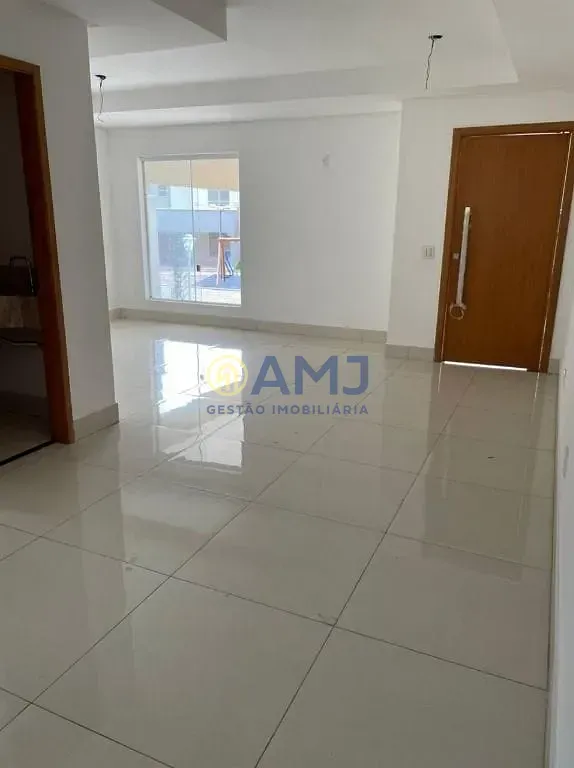 Imagem Sobrado a Venda - Condomínio Jardim Imperial no St. Goiânia 2
