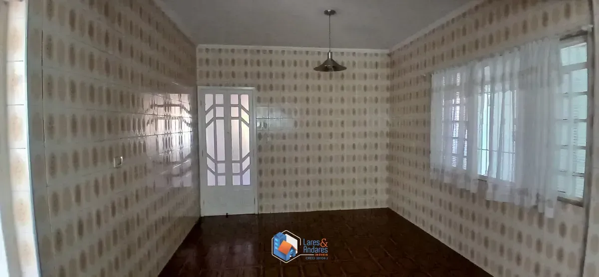 Imagem Casa de vila para venda em Vila Romano com 4 quartos, sendo 1 suíte, 190m²
