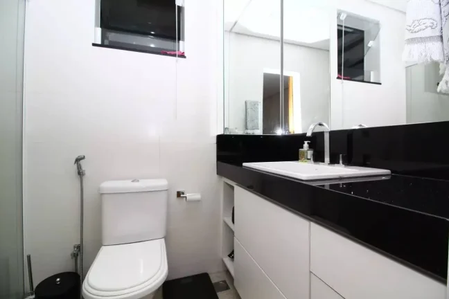 Imagem Área Privativa Reformada à Venda no Santo Antônio | 4 Quartos, Suíte.