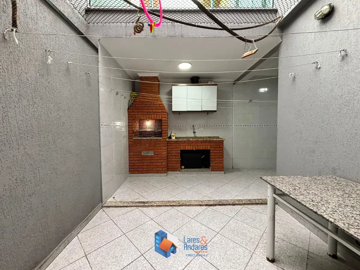 Imagem Sobrado para venda em Jardim Mangalot com 3 quartos, sendo 1 suíte, 193m²