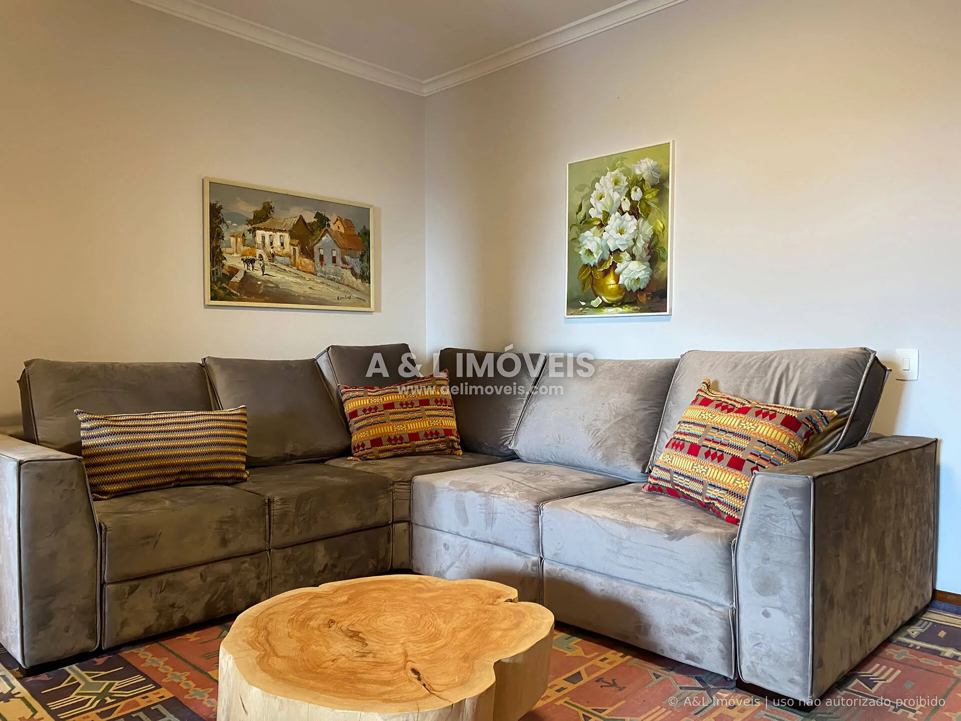 Imagem Apartamento à venda em Campos do Jordão - Com 03 dormitórios