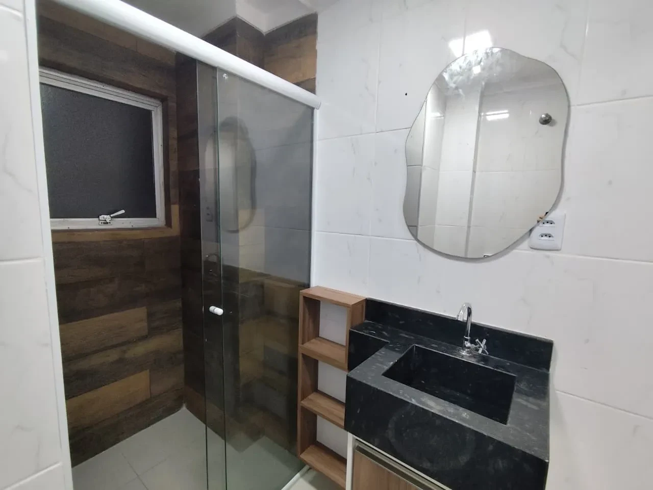 Imagem Apartamento com 2 Quartos à Venda, 56 metros em Pompéia - Santos
