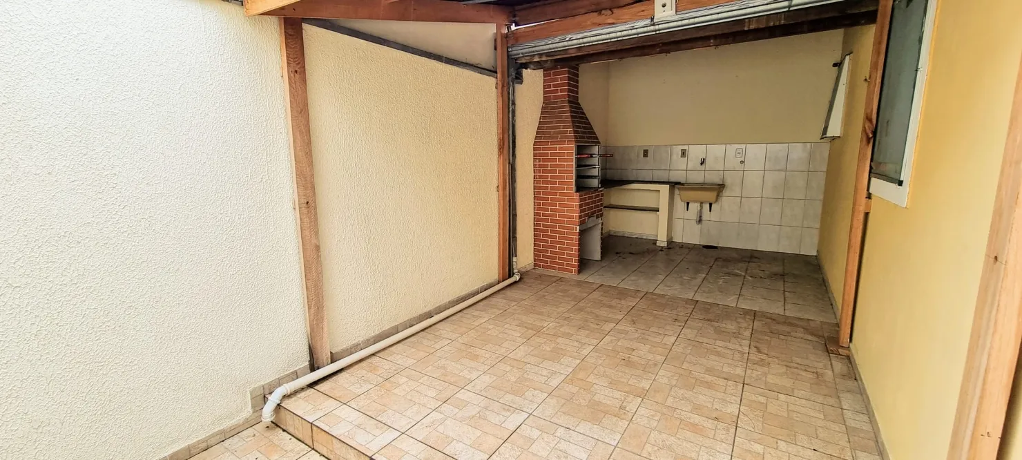 Imagem Casa em condomínio tranquilo - conforto, espaço e lazer para sua família!