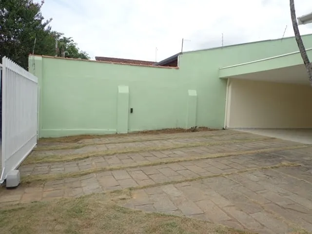Imagem Casa para Locação 3 Quartos, 1 Suite, 3 Vagas, 600M², Centro, Pindamonhangaba - SP