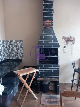 Imagem Conforto, Estilo e Localização: A Casa Ideal para Sua Família