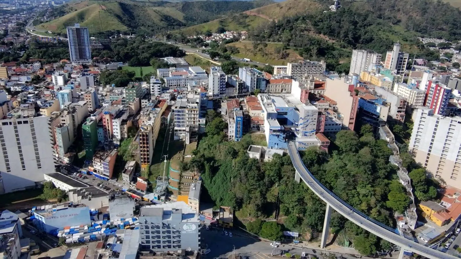 Imagem Oportunidade Rara: Terreno Comercial de 1.133 m² na Praça de Aparecida
