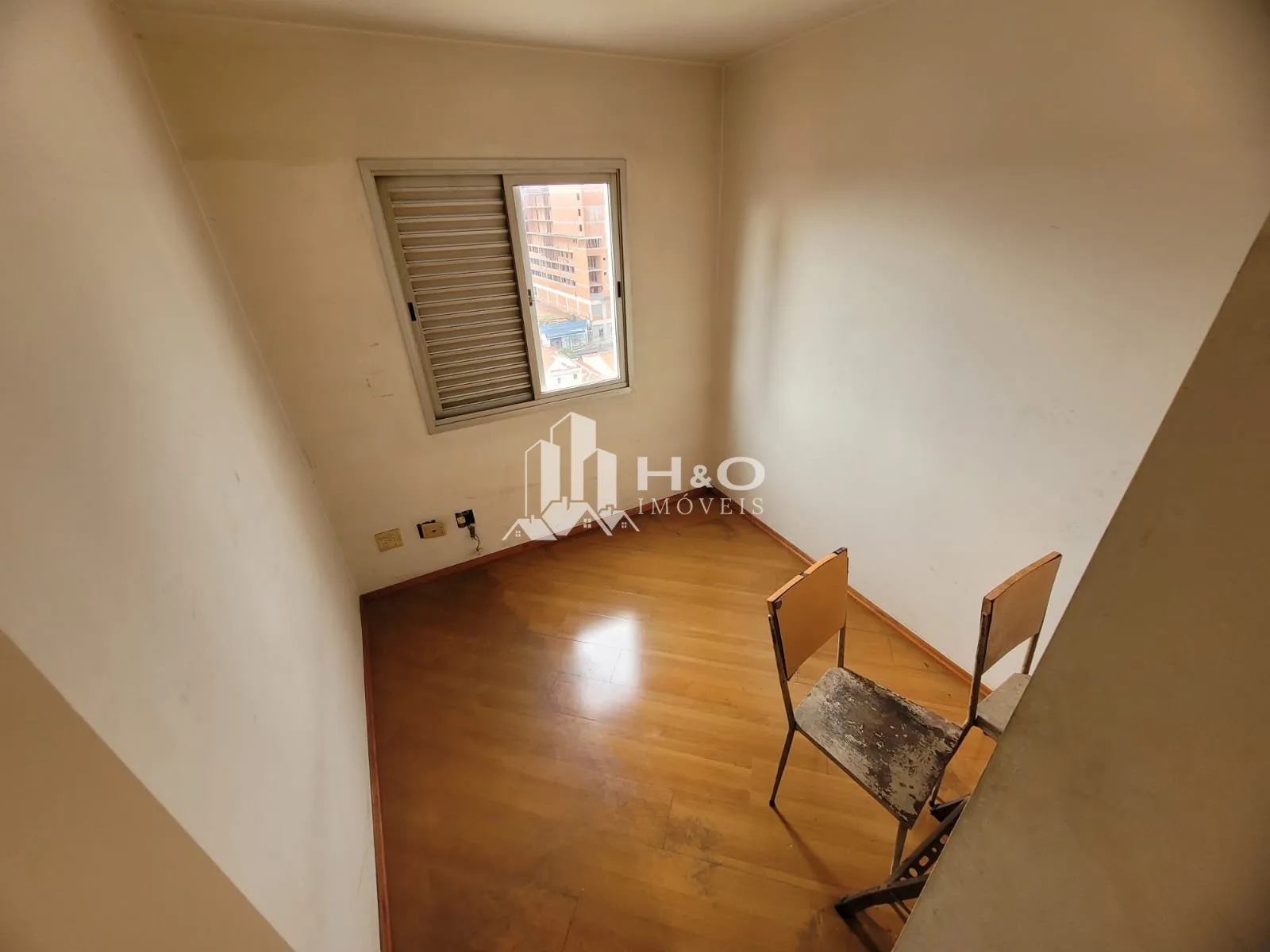 Imagem Apartamento à venda no bairro da Penha - 2 dormitórios (1 suíte), sacada e 2 vagas